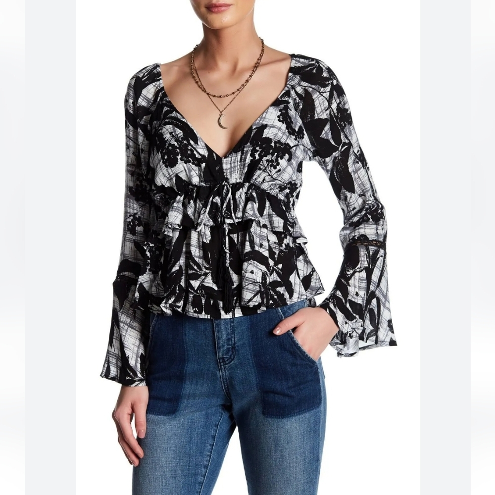 ASTR The Label Tie Front Bell Sleeve Peplum Top